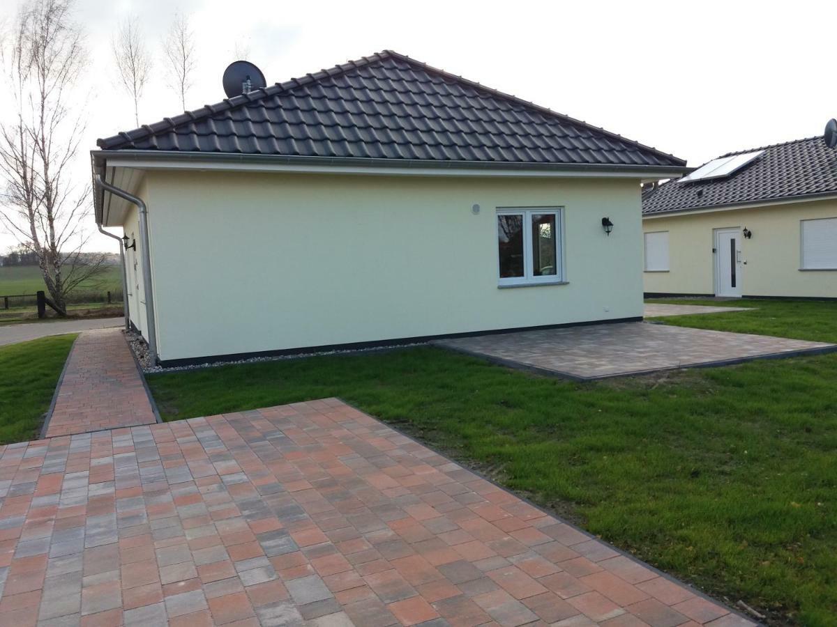 Stoerti 11 Villa Gnies Luaran gambar